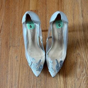 Women's Wedding Ivory Pointed Toe Heels with Silver “I Do” Sequin Detail